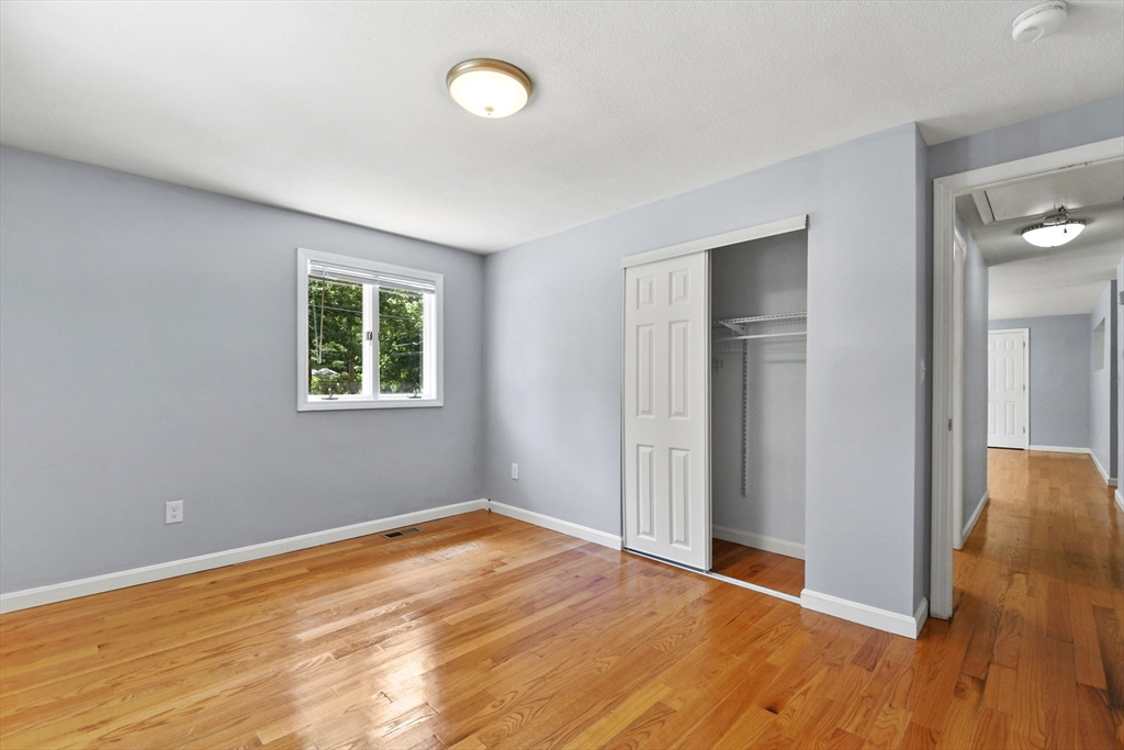 10 Lawndale Rd, Mansfield