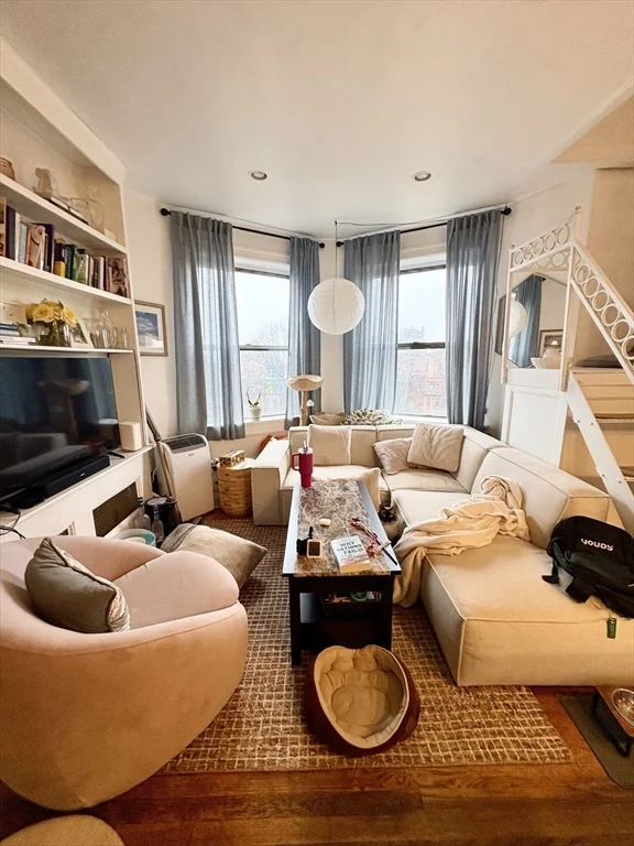 384 Commonwealth Ave, Back Bay