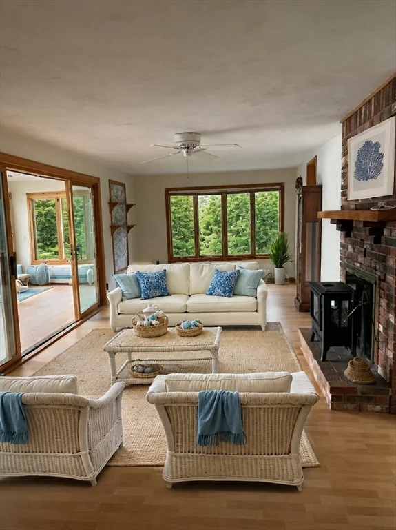 670 Eastside Rd, Wrentham