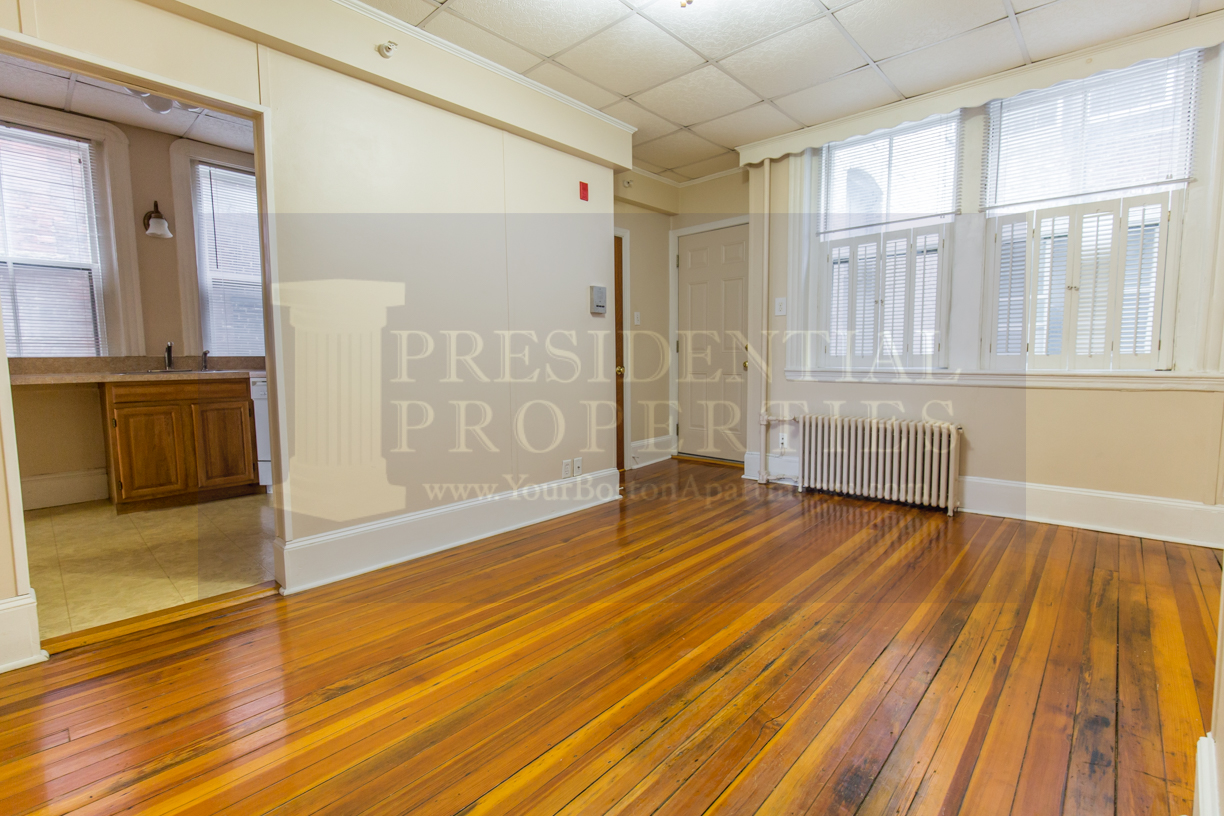 2 bed, 1 bath apartment for rent at 7 Anderson St Unit 6, Beacon Hill — photo 1 of 12