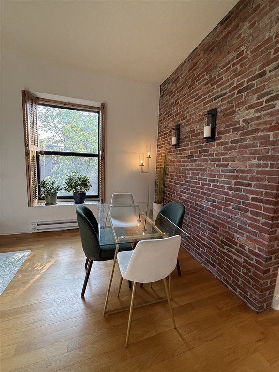 160 Commonwealth, Back Bay