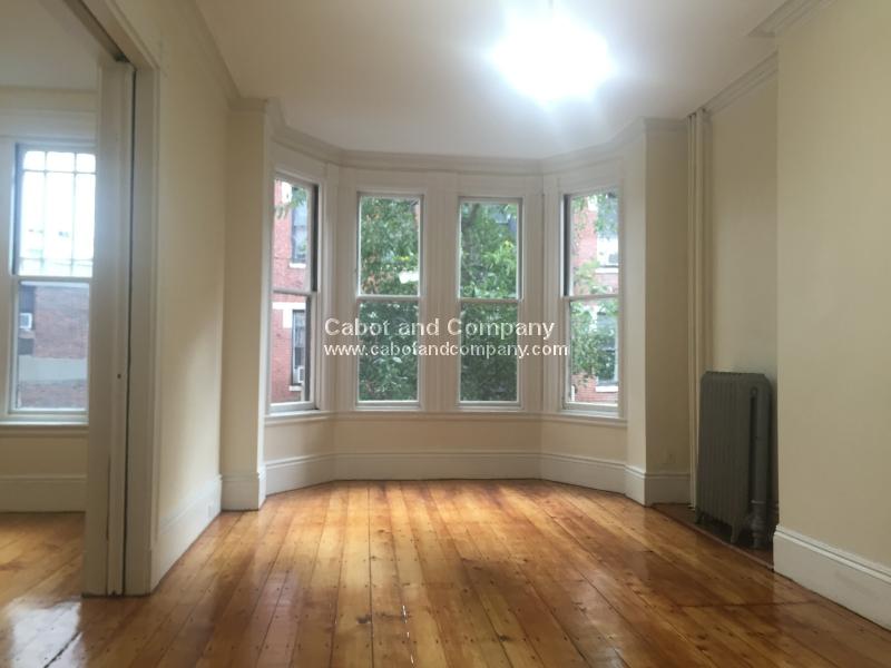 34 Isabella St, Back Bay