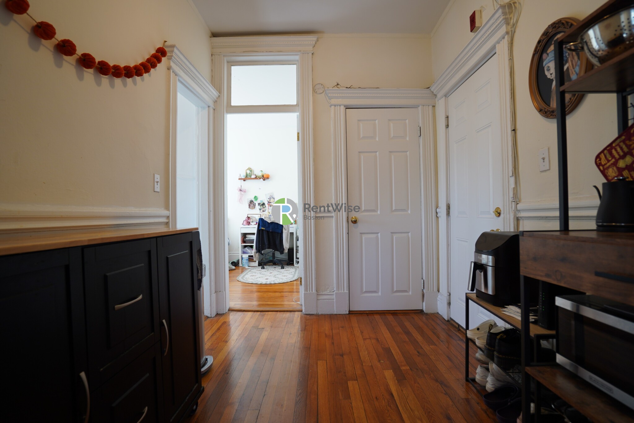 1302 Commonwealth Ave, Allston