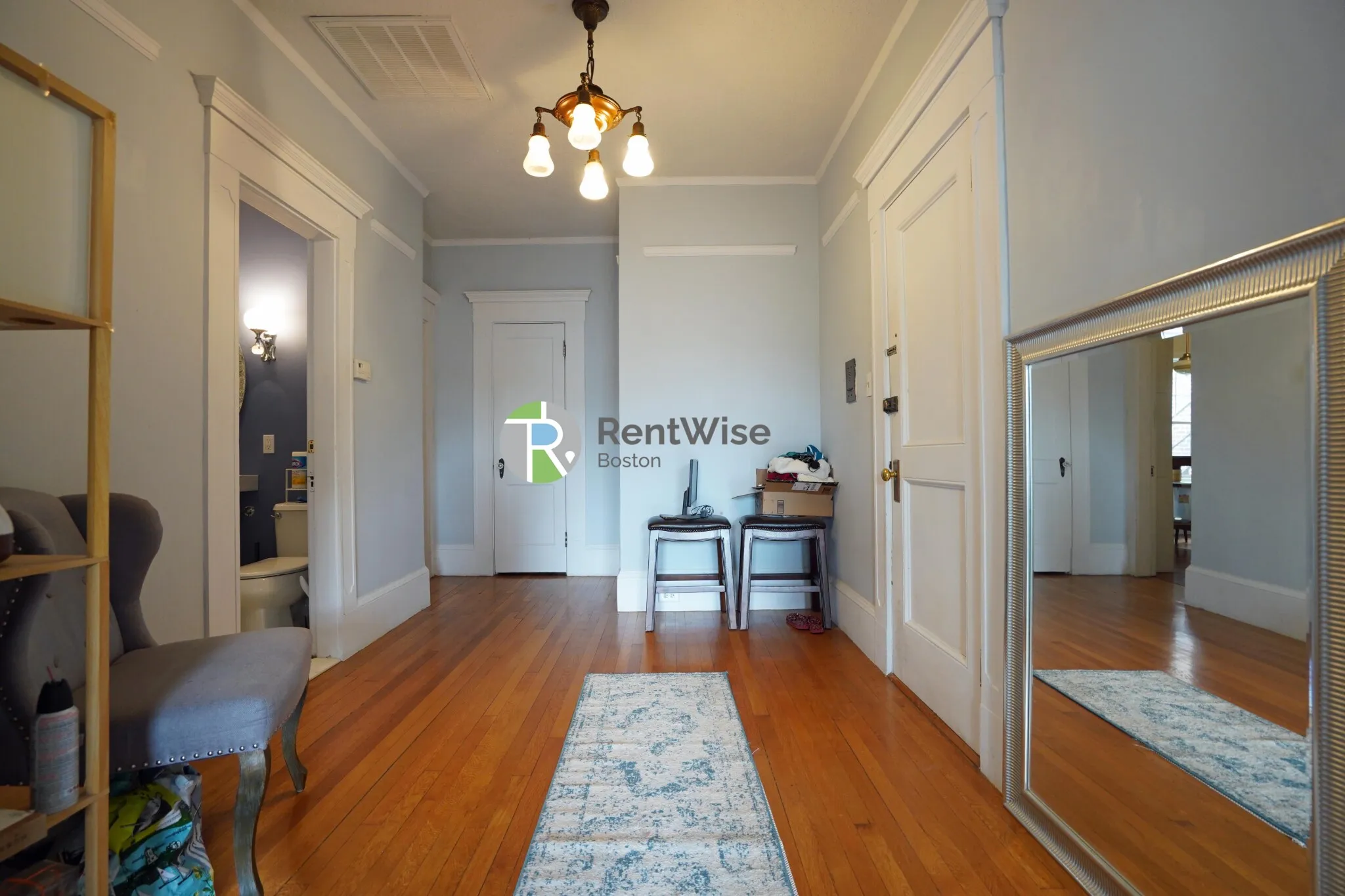 94 Naples Rd, North Brookline
