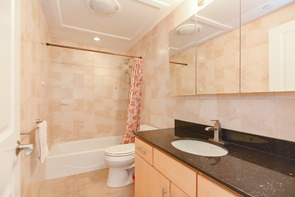 42 Beach St, Chinatown