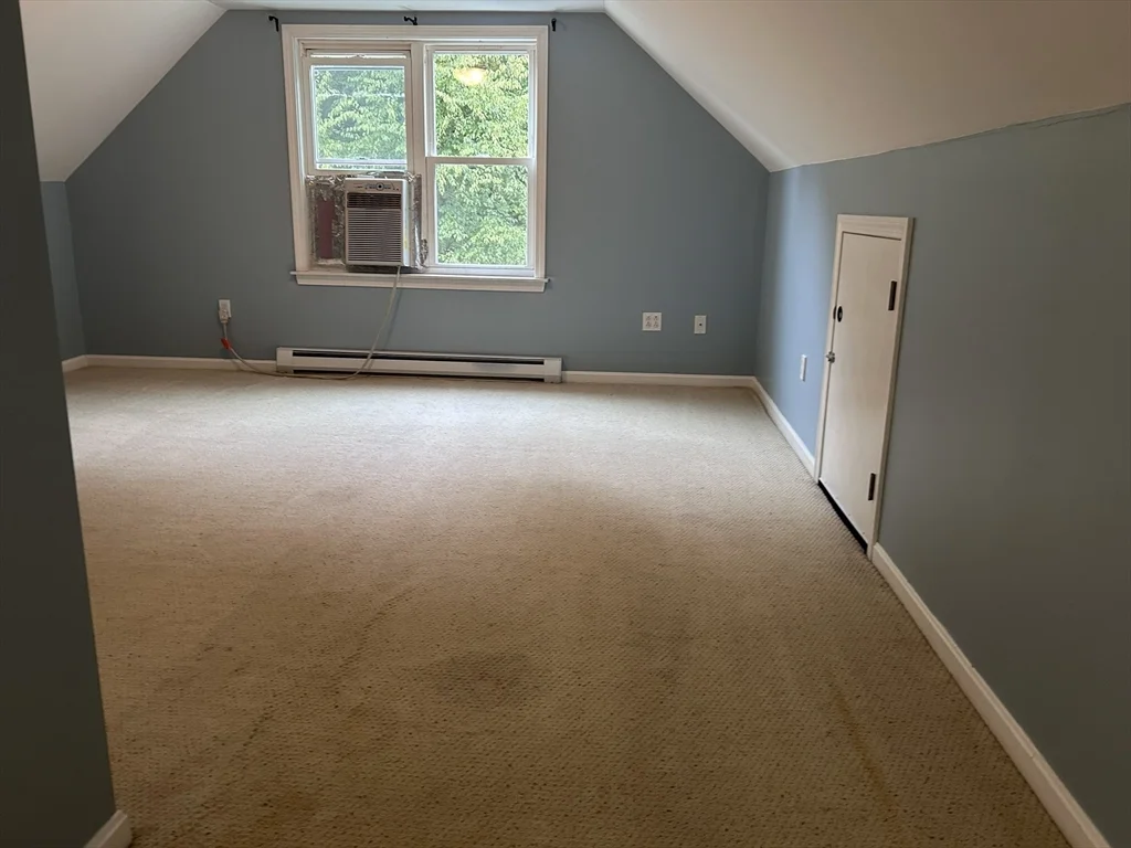 501 Boston Rd, Groton