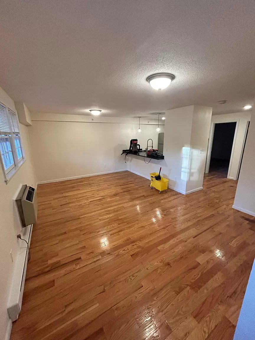 2 bed, 1 bath apartment for rent at 520 Main St Unit 3, Banks Square — photo 16 of 17