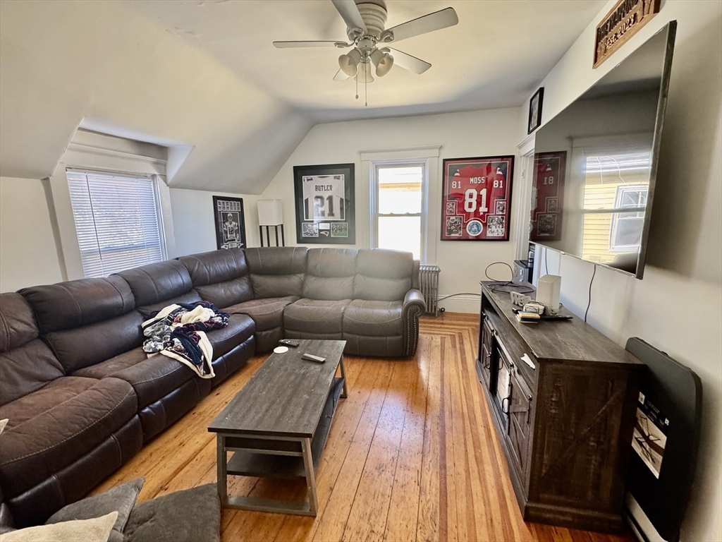 8 Trafford St, Quincy