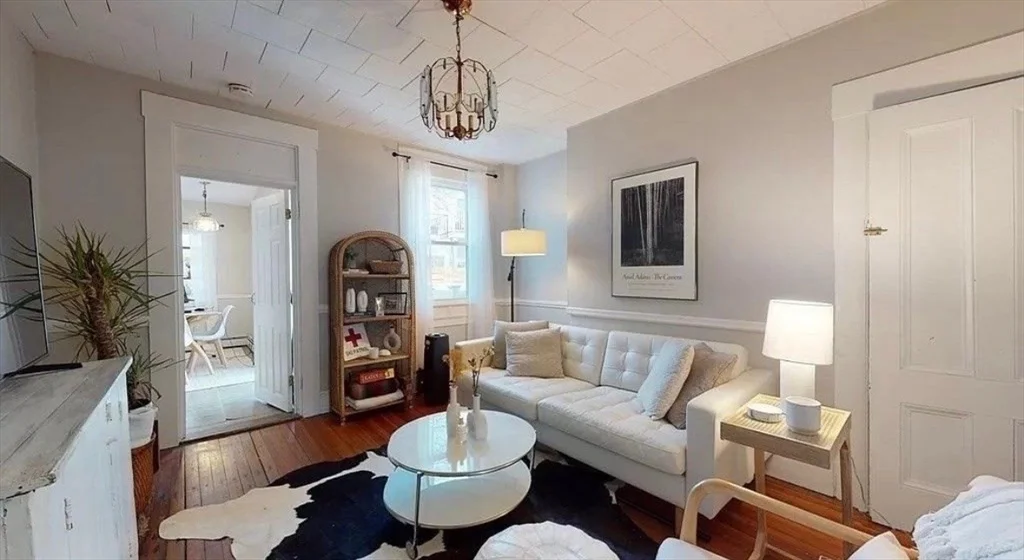 93 Baxter St, South Boston