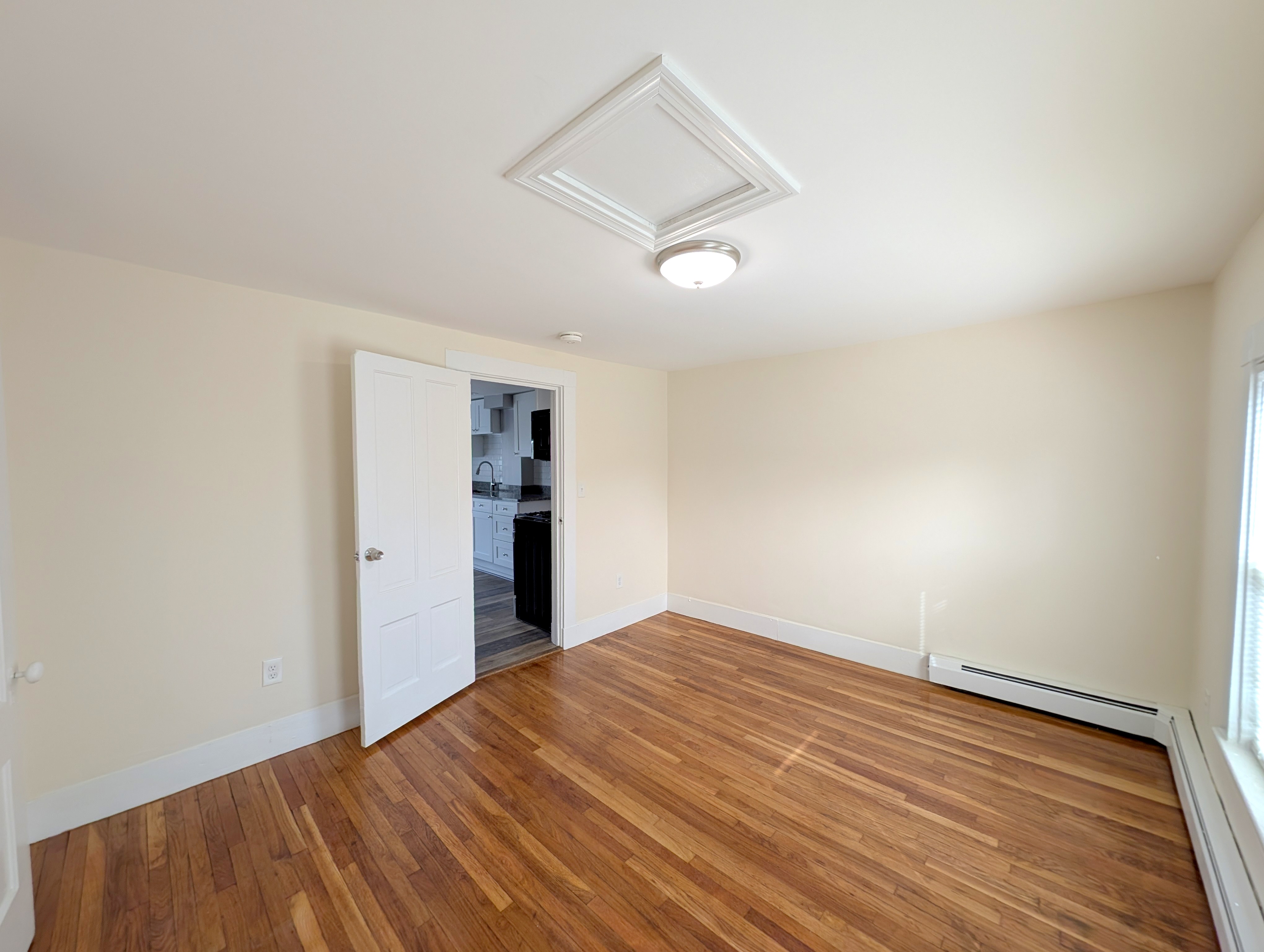 47 Orchard St, Medford