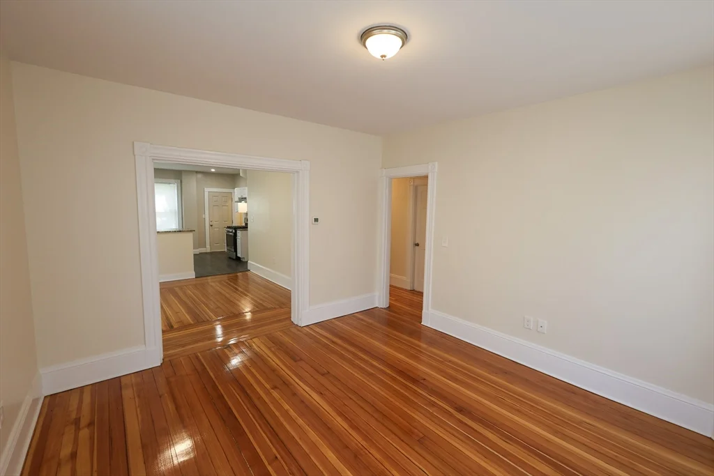 32 Robinson St, Dorchester