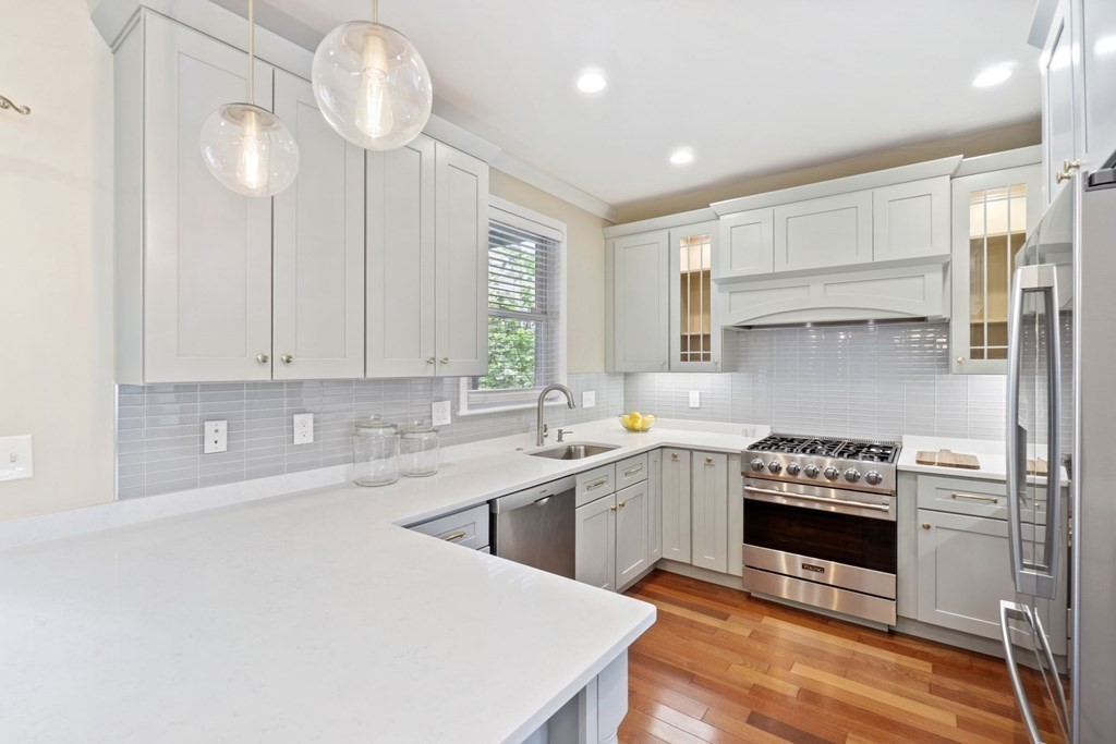 267 Bolton St, South Boston