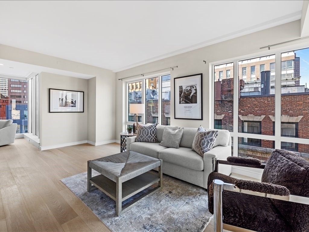 110 Broad St, Waterfront