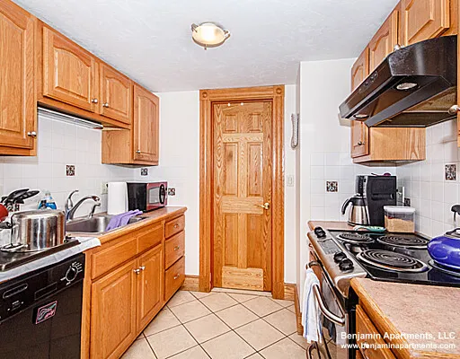 89 Myrtle St, Beacon Hill