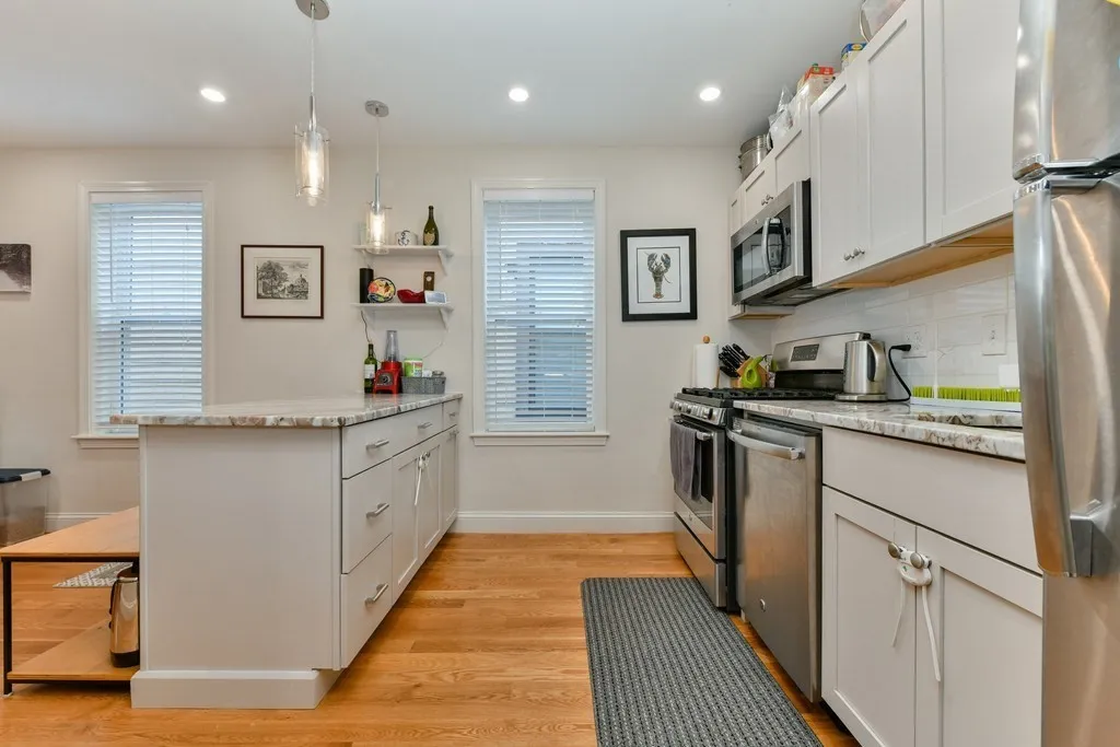 230 Saratoga St, East Boston