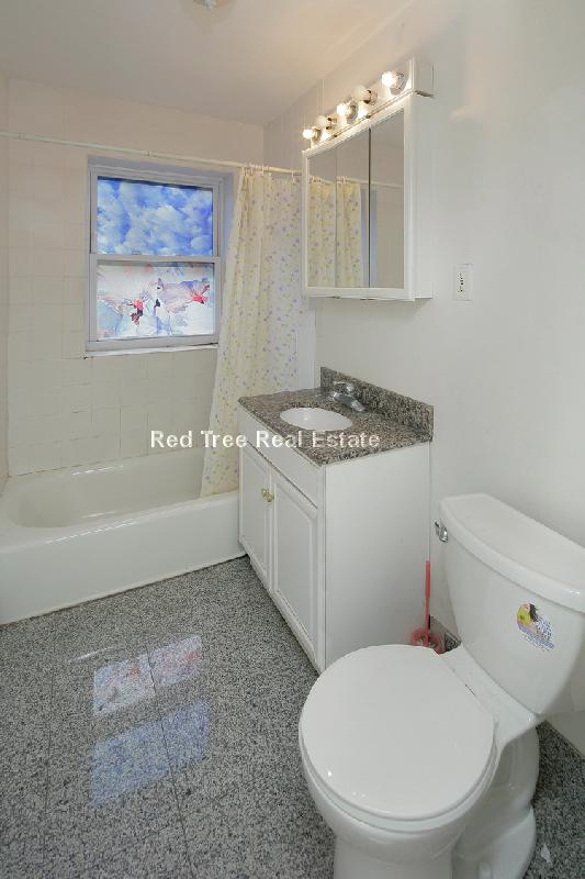 34 Gardner St, Allston