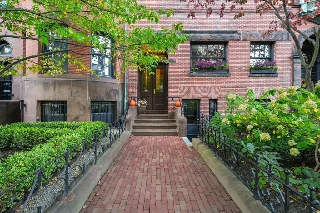 408 Beacon St, Back Bay