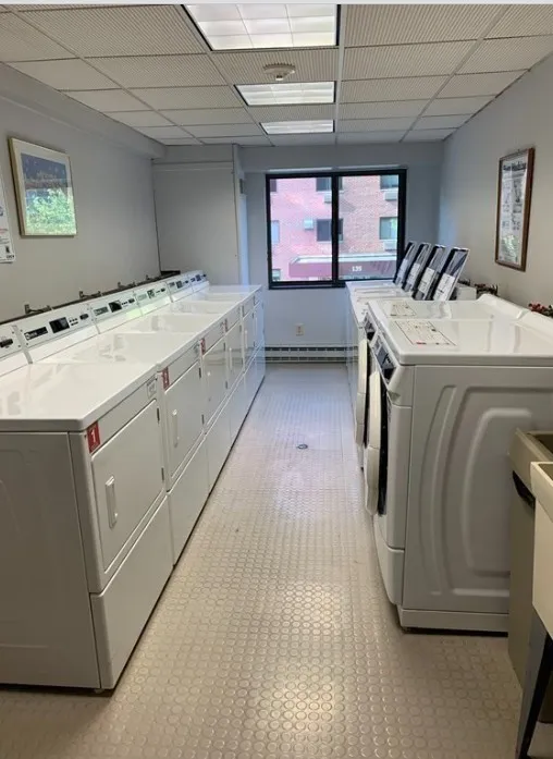 125 Pleasant St, North Brookline