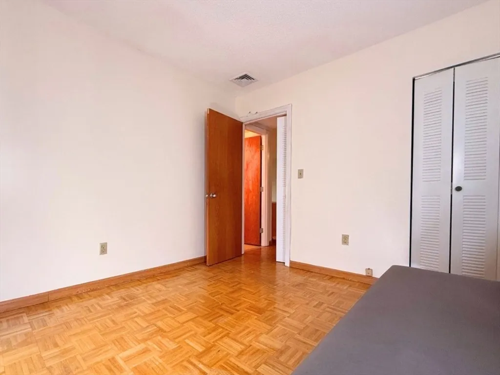 1850 Beacon St, Corey Hill