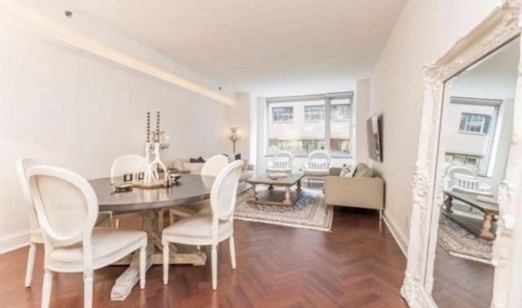 1 Charles St, Back Bay