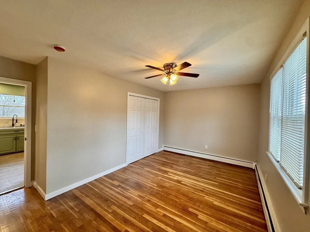 34 Gates Ln, Worcester
