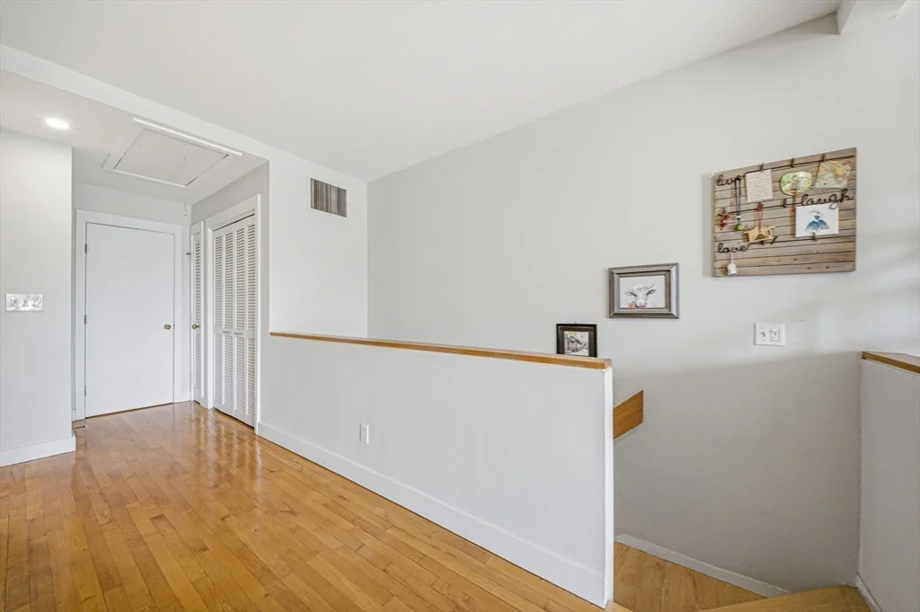 20 Ship Ave, Glenwood