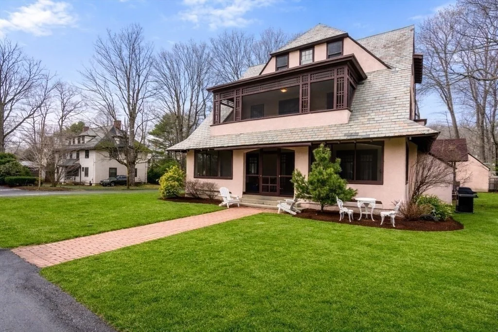 12 Leighton Rd, Wellesley