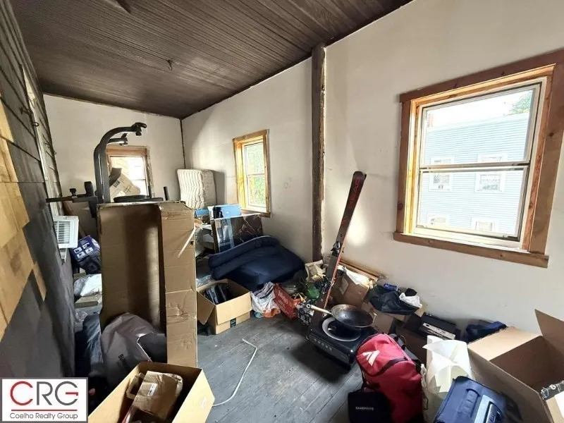 85 Beacon St, Ward Two