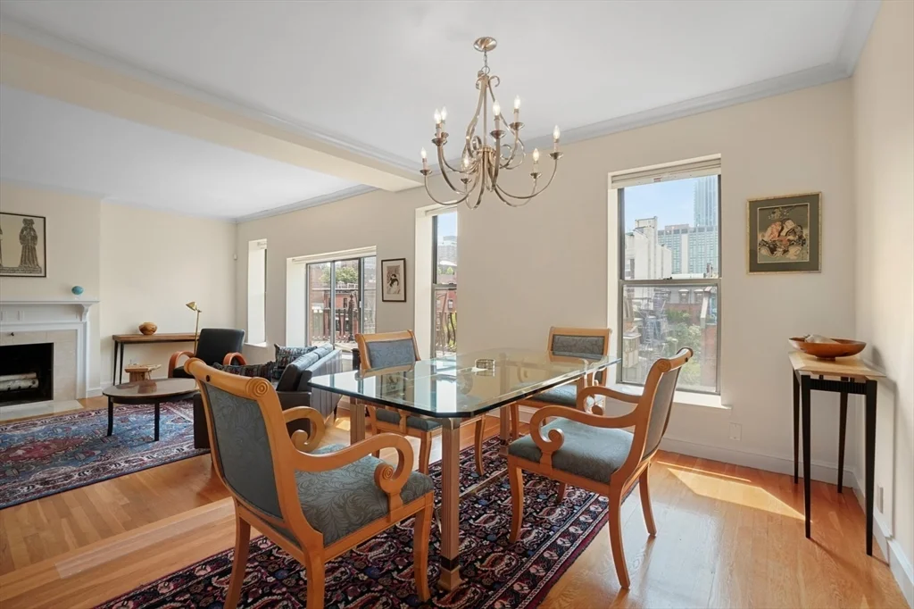 365 Marlborough St, Back Bay