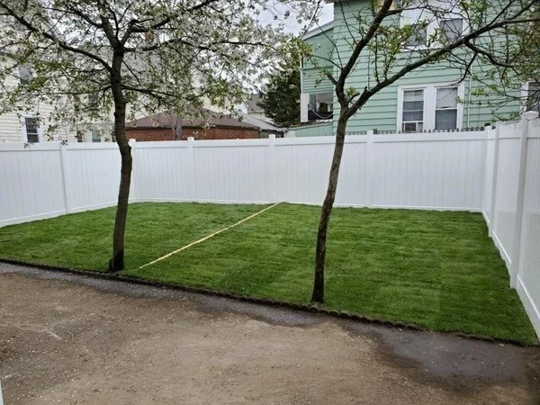 12 Emerald St, Medford