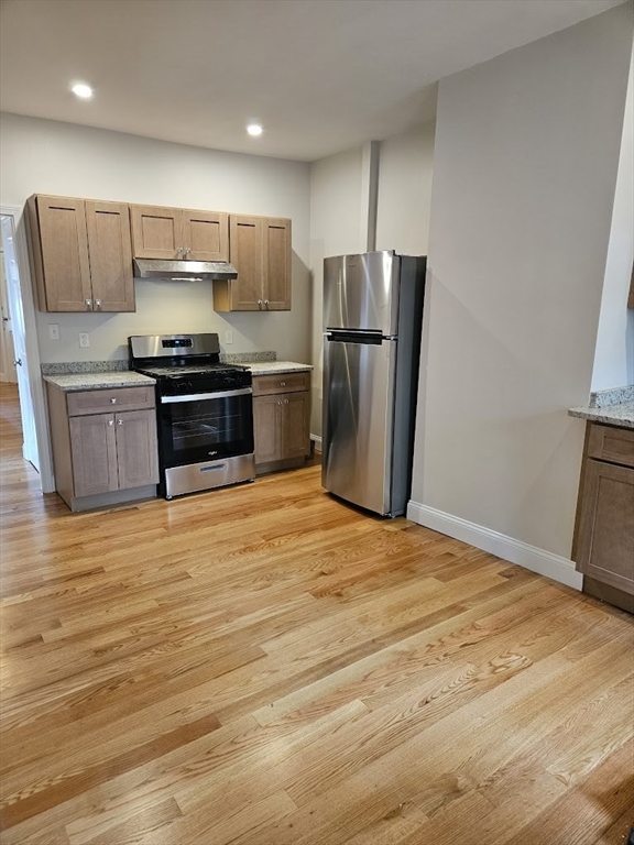 91 Porter St, Stoughton