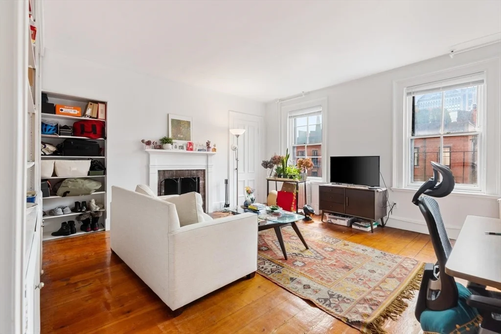 86 Marlborough St, Back Bay