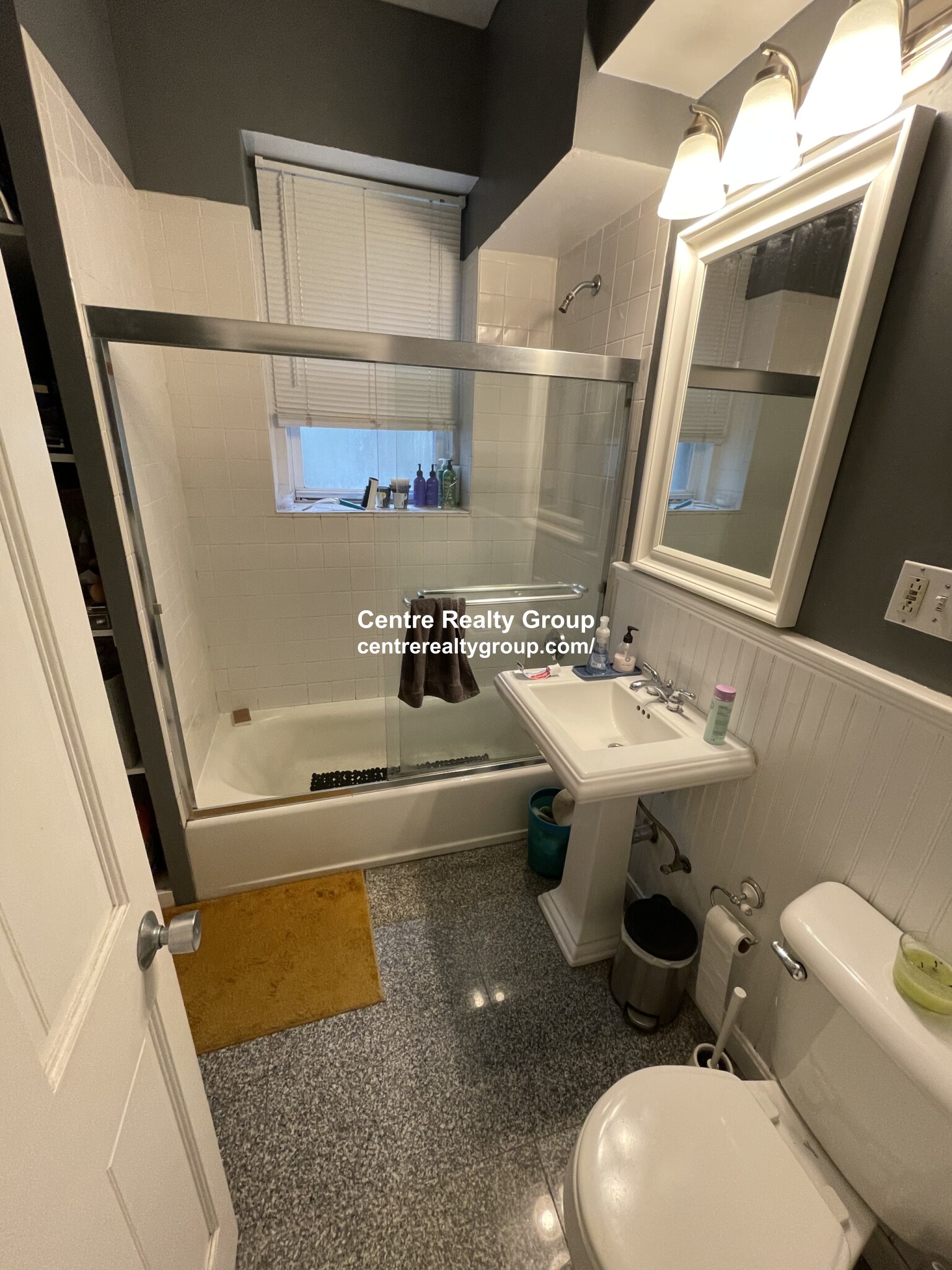 2001 Commonwealth Ave, Brighton