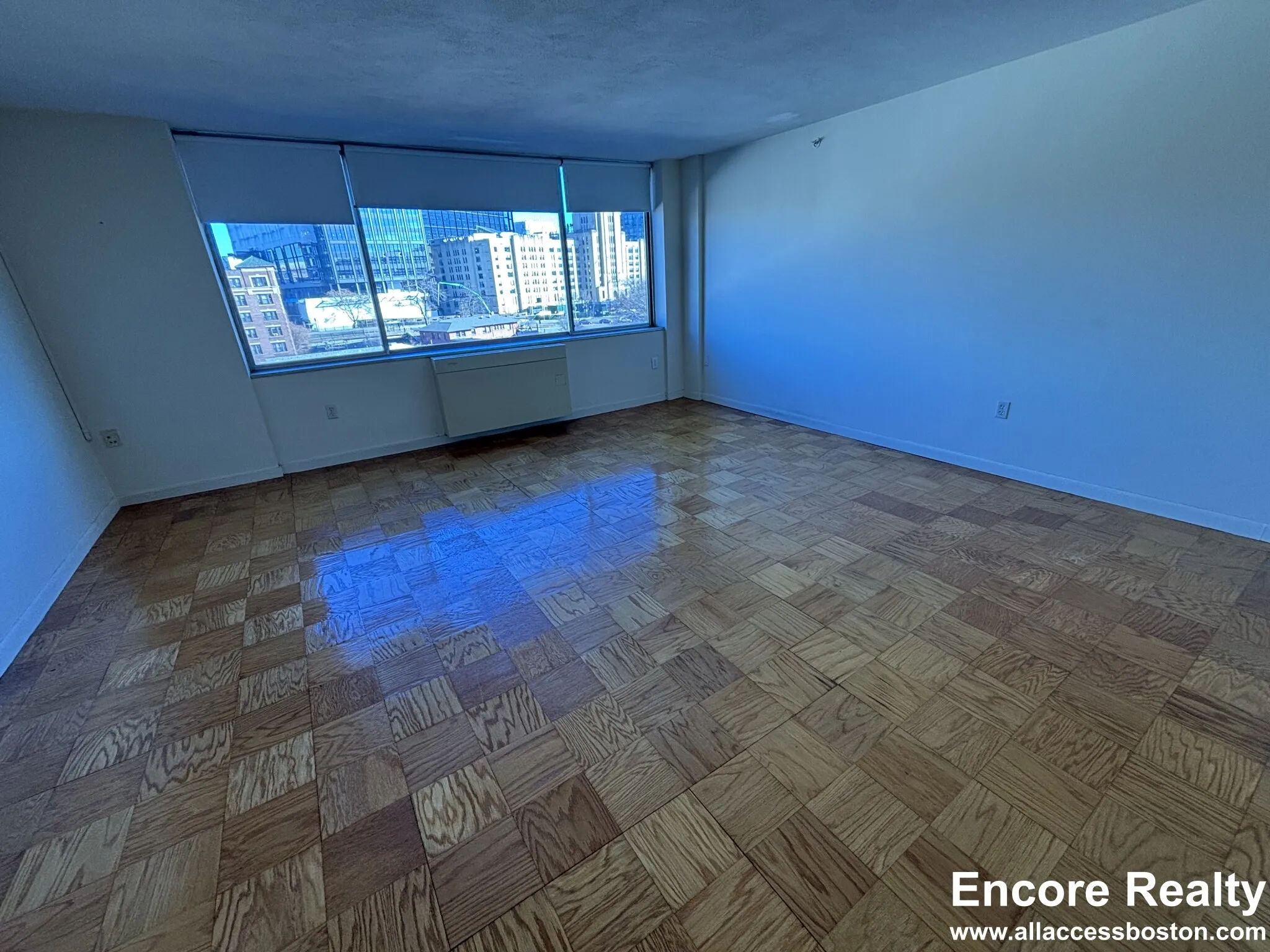 101 Monmouth St, Longwood