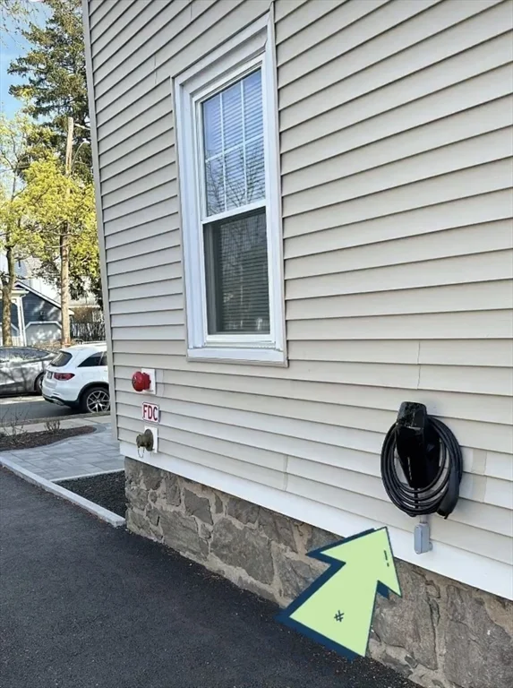 52 Garfield Ave, Medford