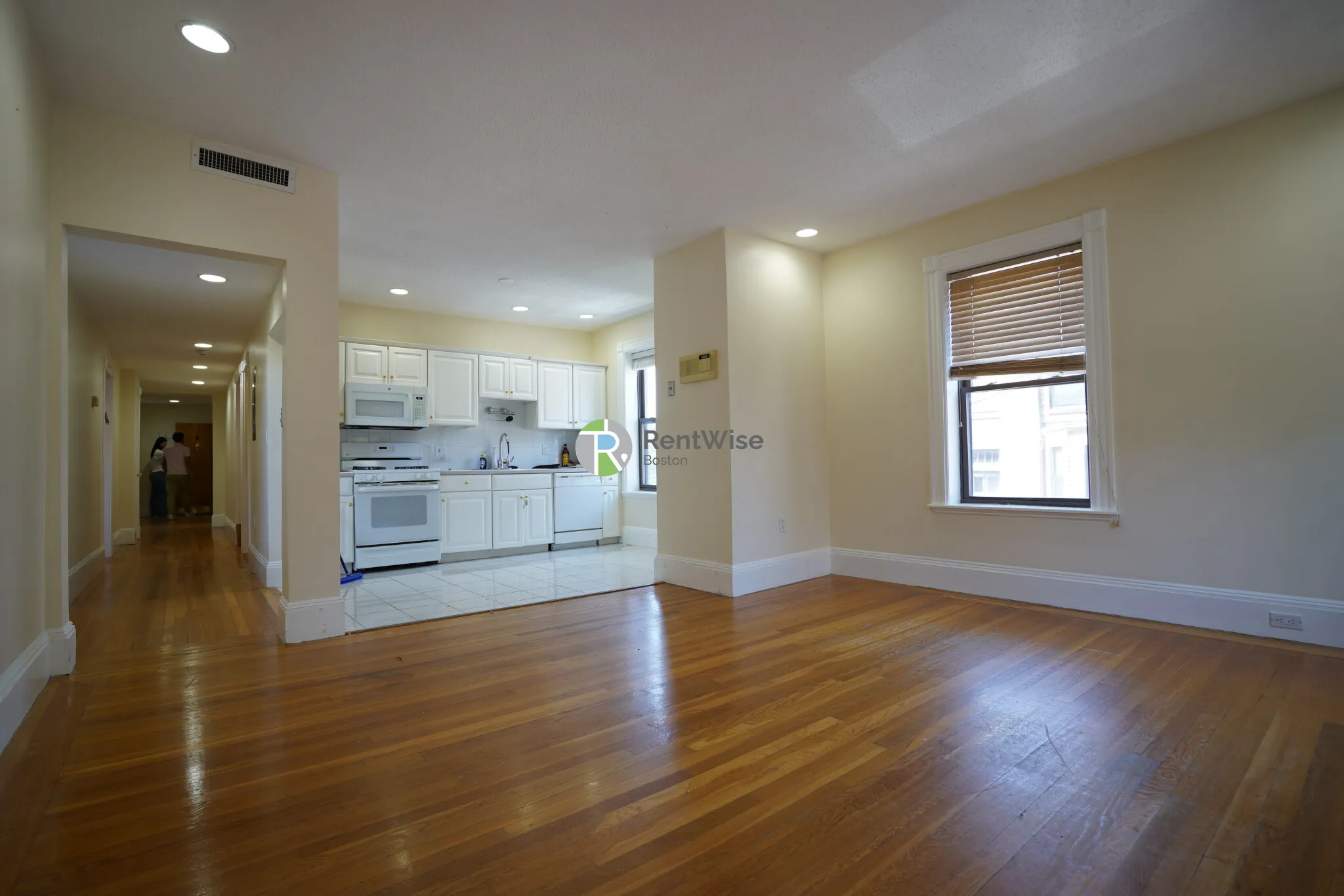12 Dean Rd, Brookline