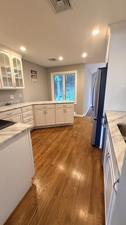 22 Grove Pl, Winchester