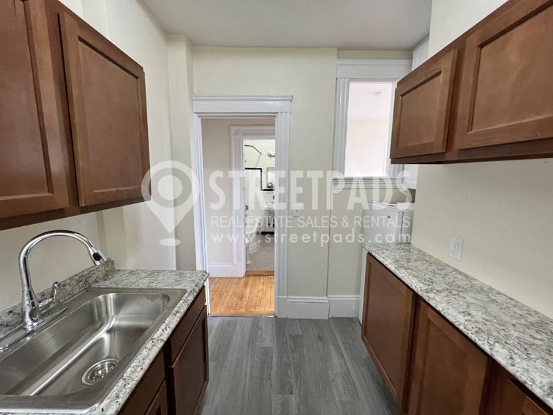 2 Ware St, Mid-Cambridge