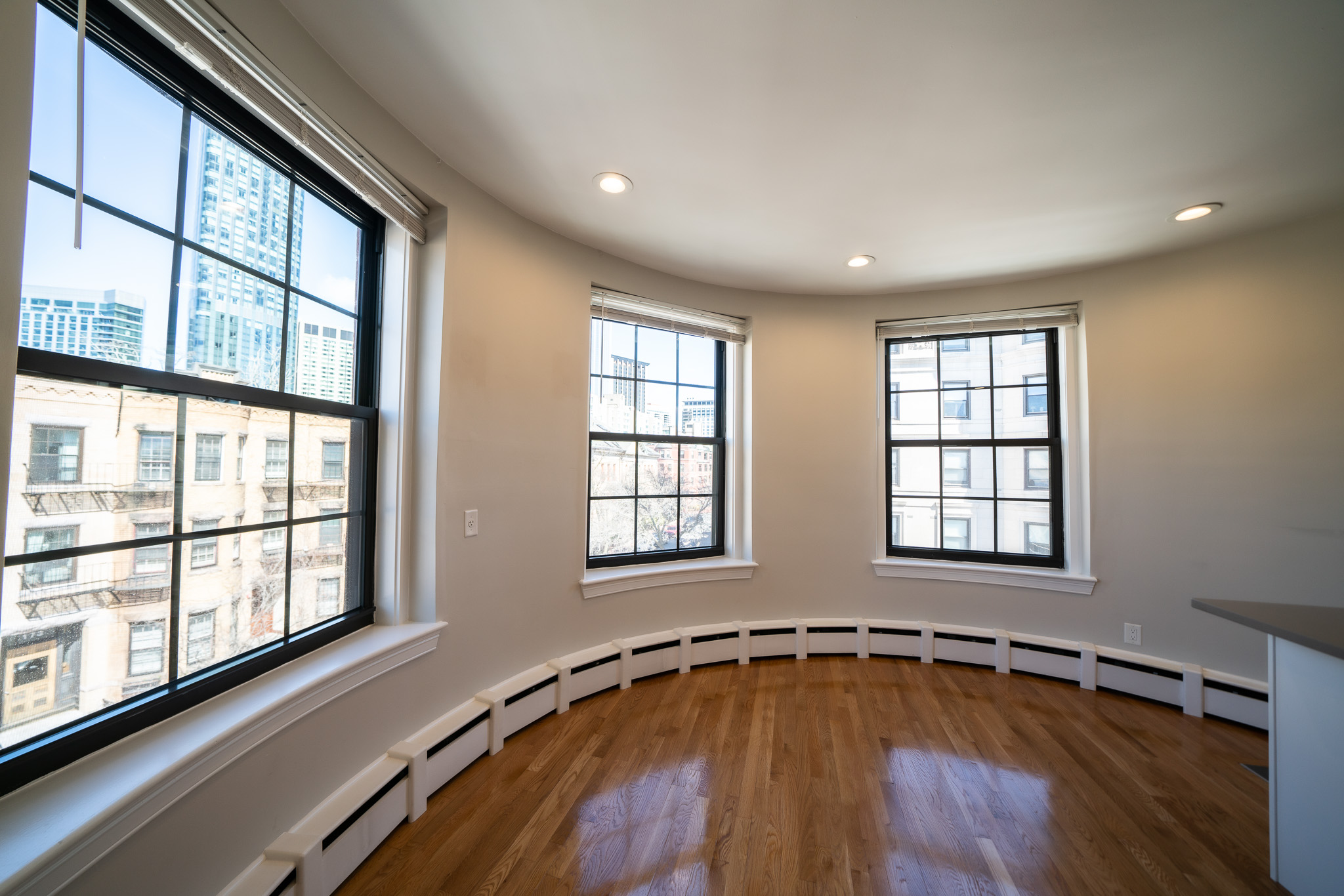 158 Saint Botolph St, Back Bay