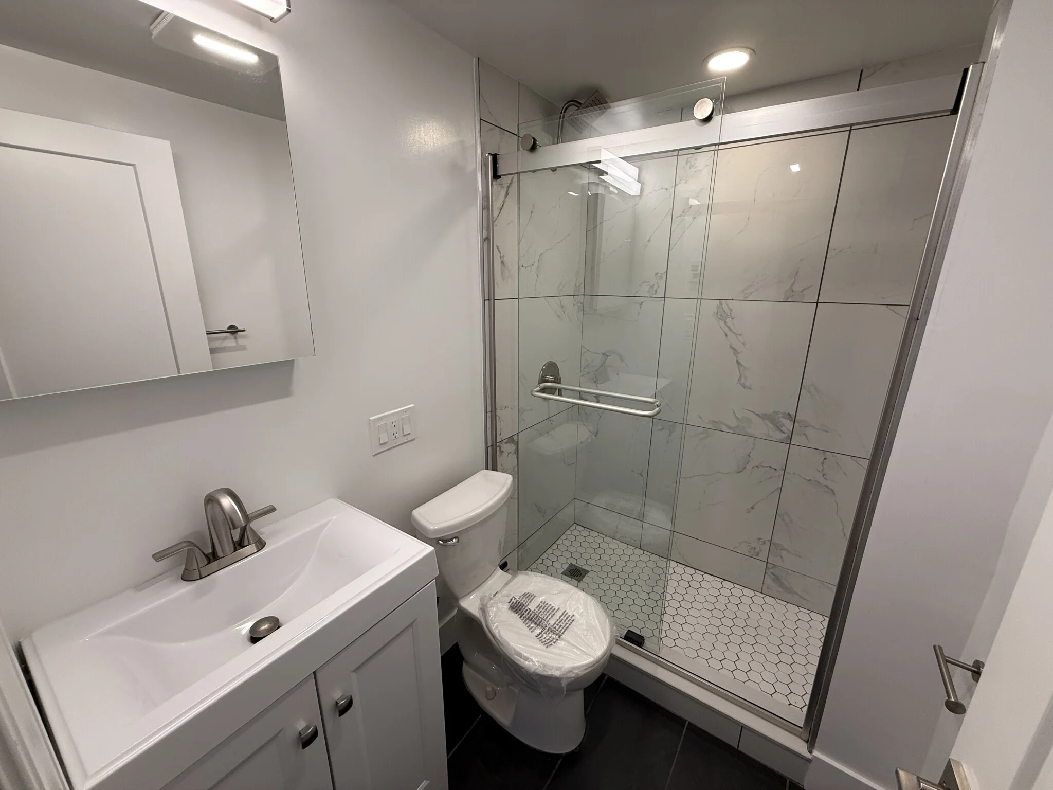 320 Hammond Pond Pkwy, Chestnut Hill