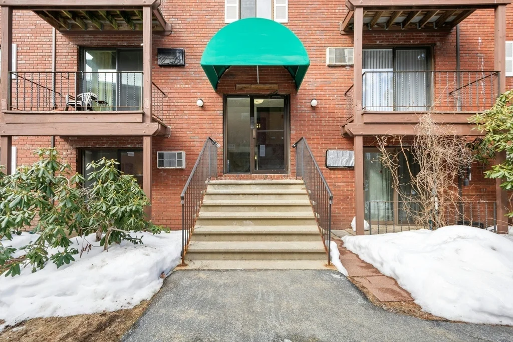 318 Codman Hill, Boxborough