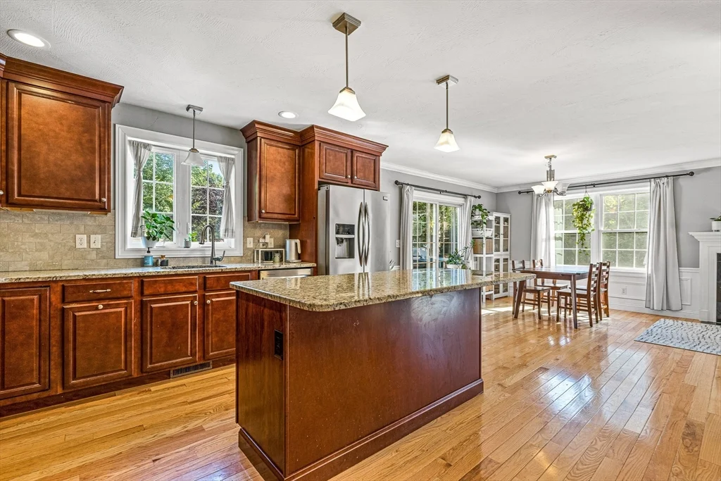 176 Washington St, Reading