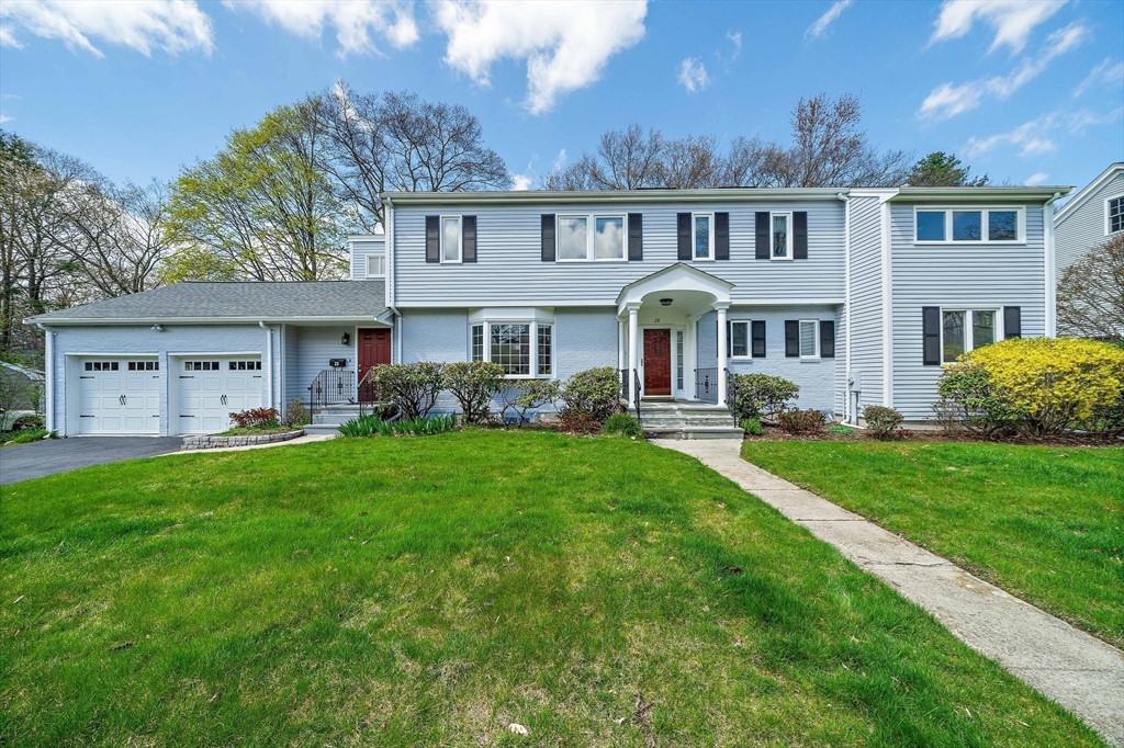 28 Mansfield Rd, Wellesley