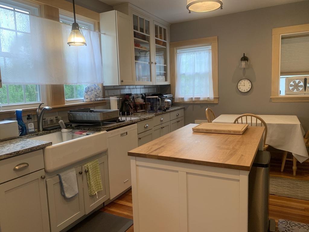269 Waltham St, Newton