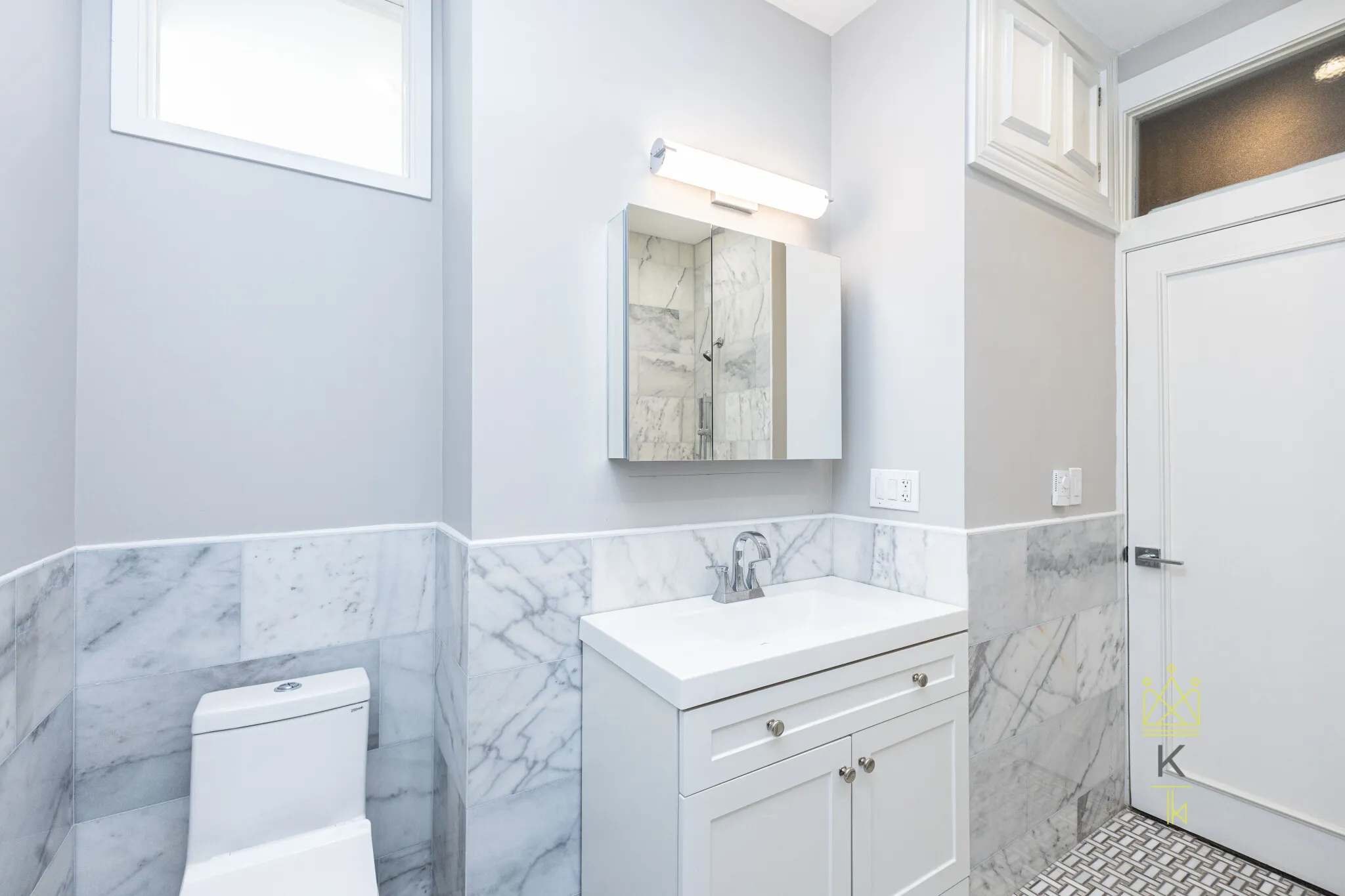 85 Regent St, Roxbury