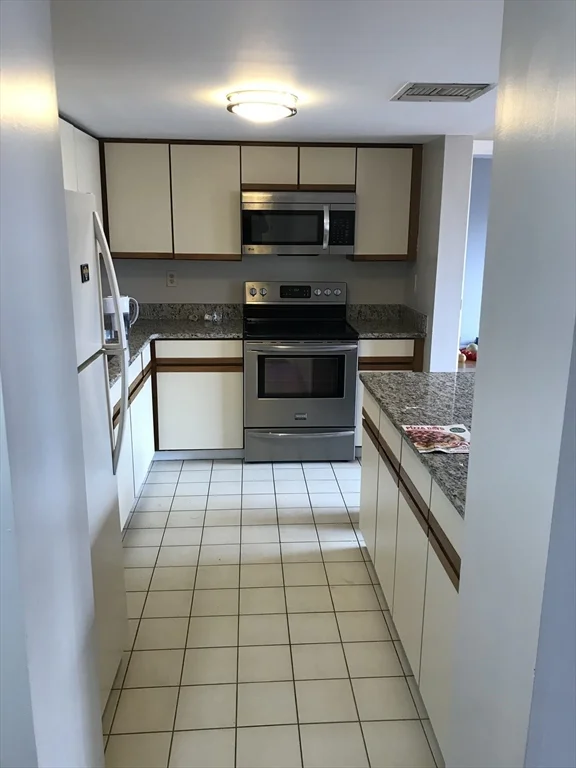 85 Brainerd Rd, Allston