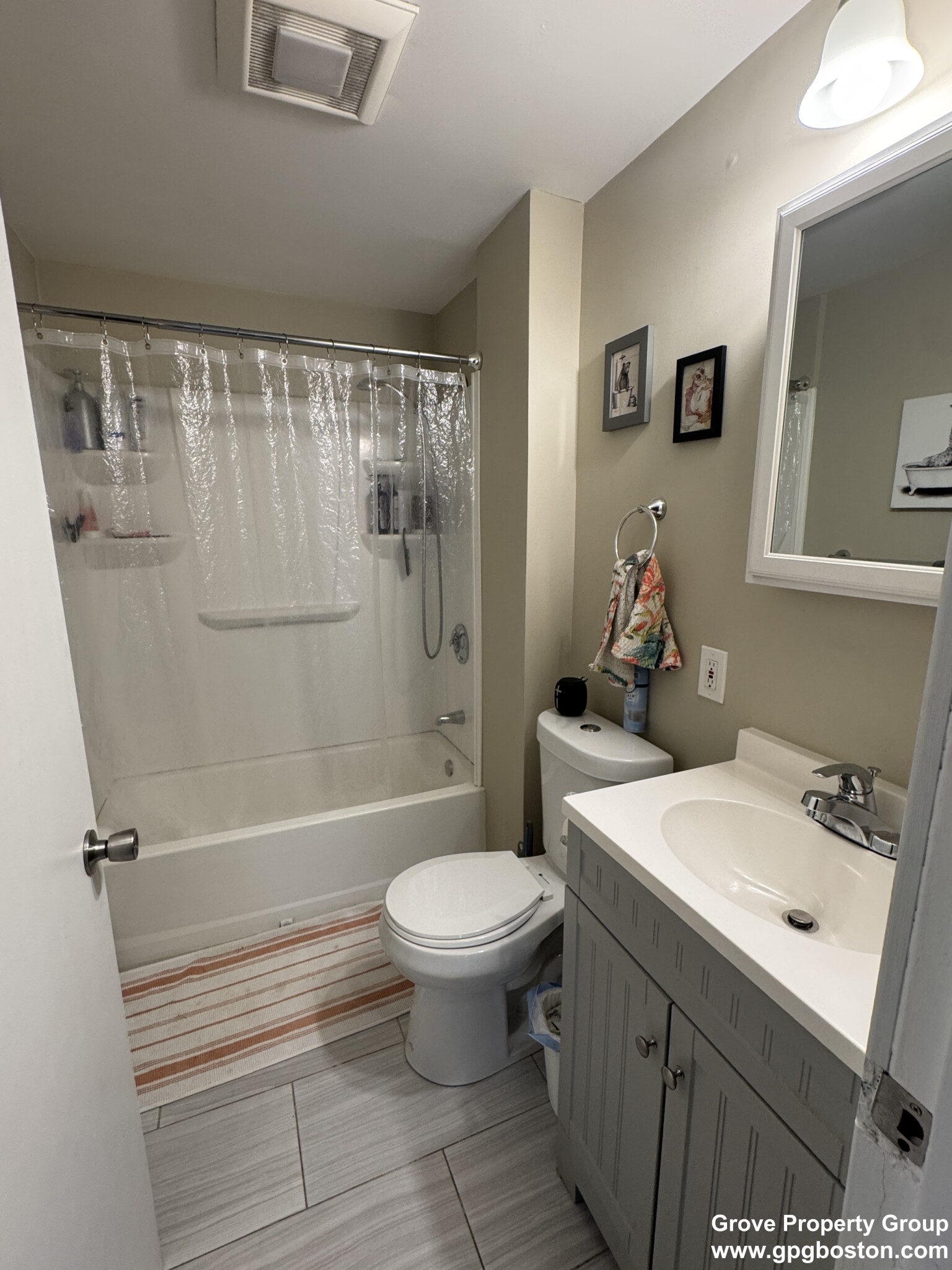 46 Brookley Rd, Jamaica Plain