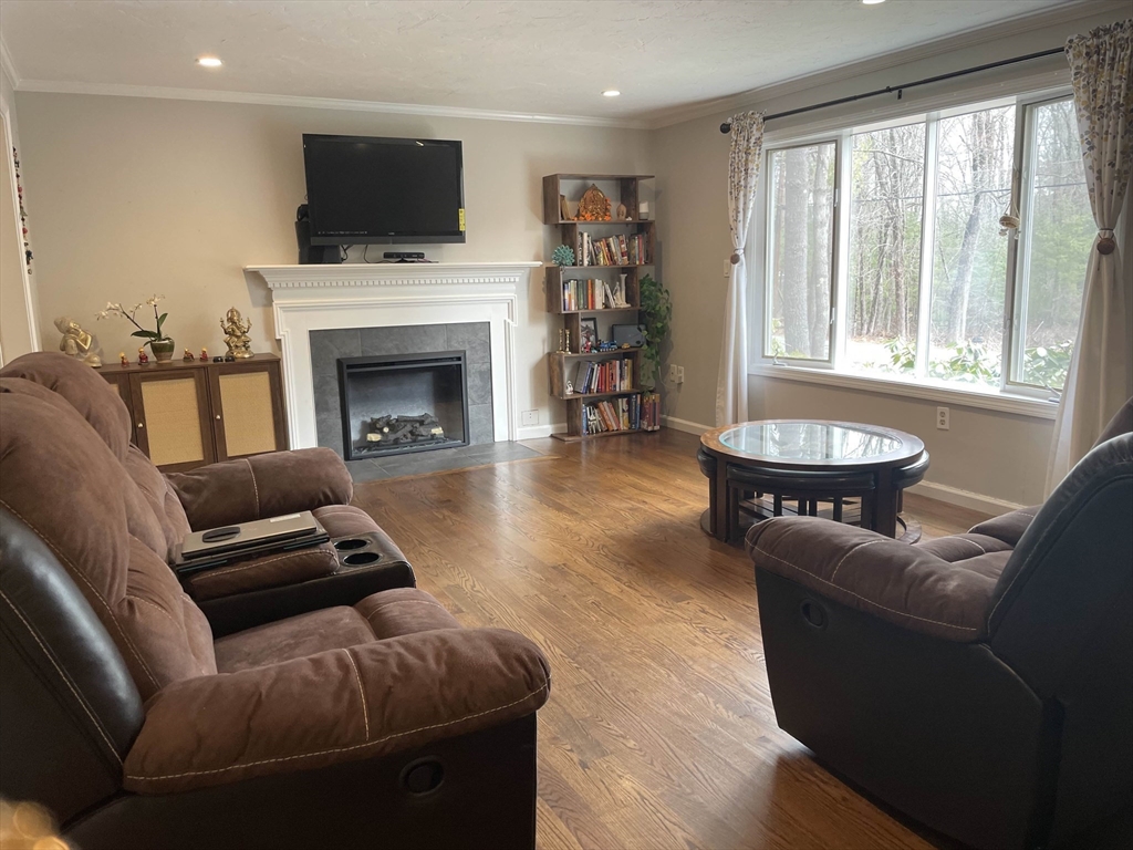 97 Metropolitan Ave, Ashland