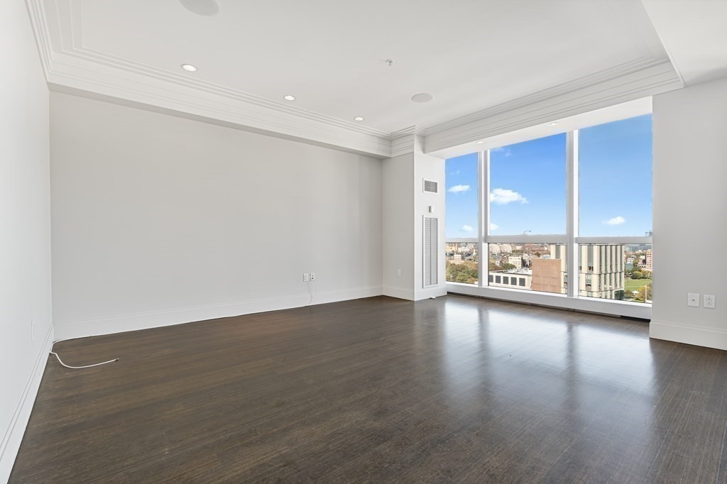 110 Stuart St, Downtown