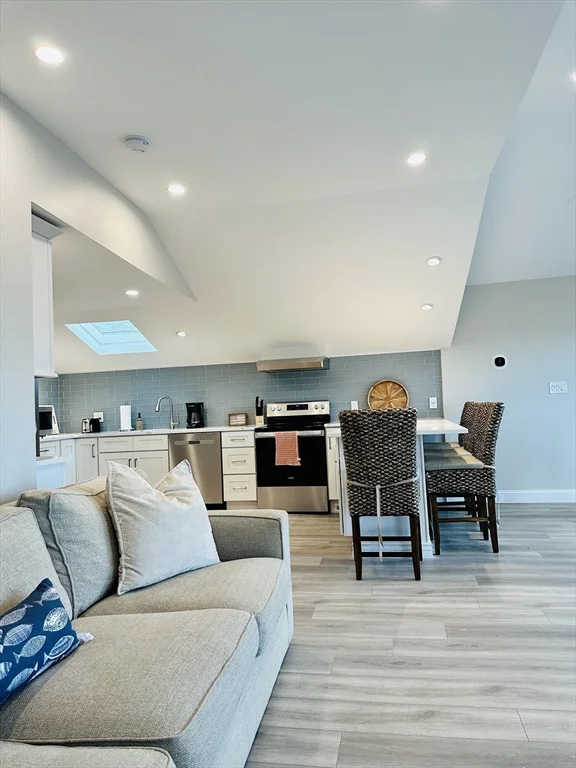 49 Northern Blvd, Plum Island